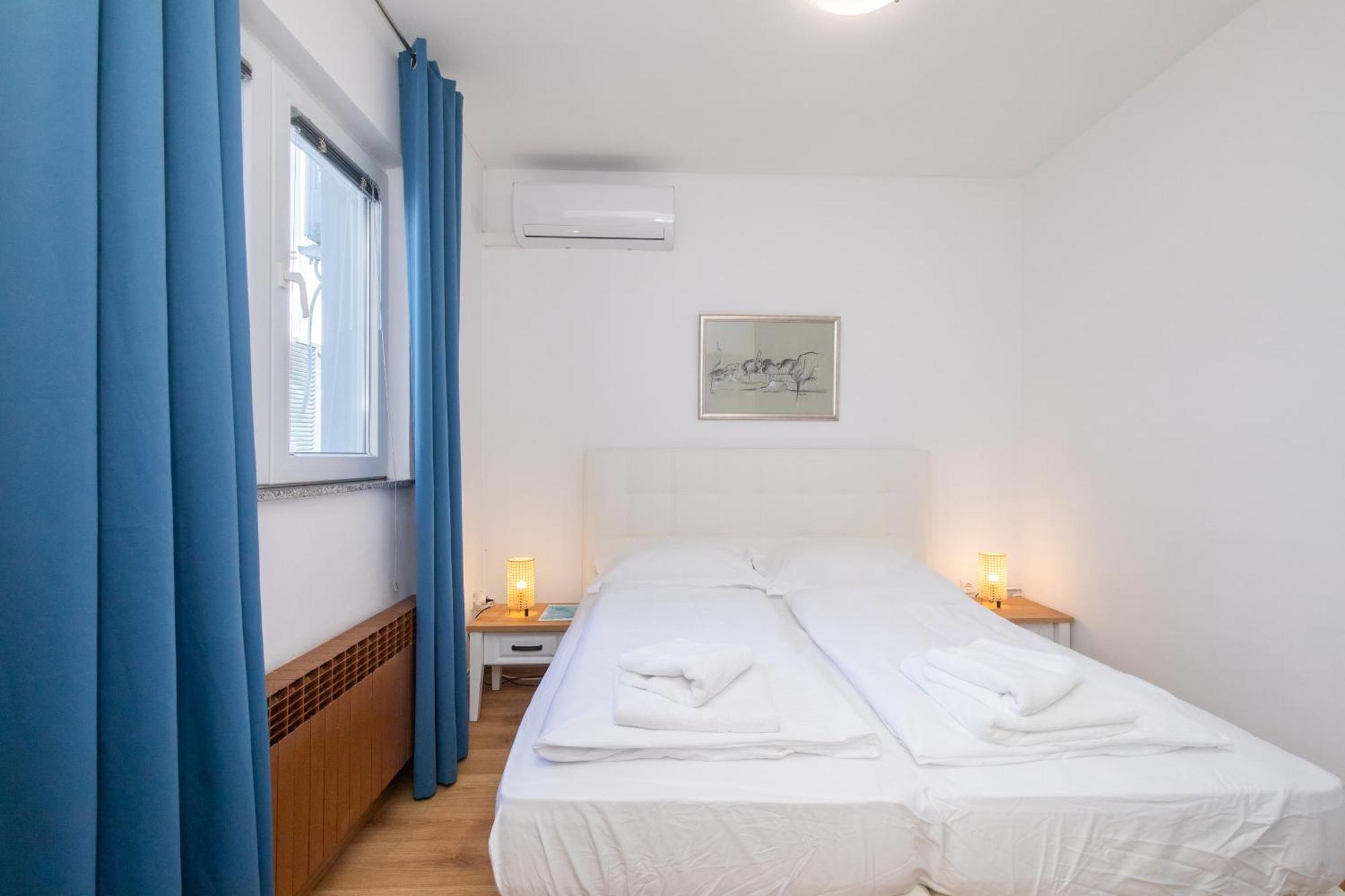 Apartments Soul Krk Town Extérieur photo