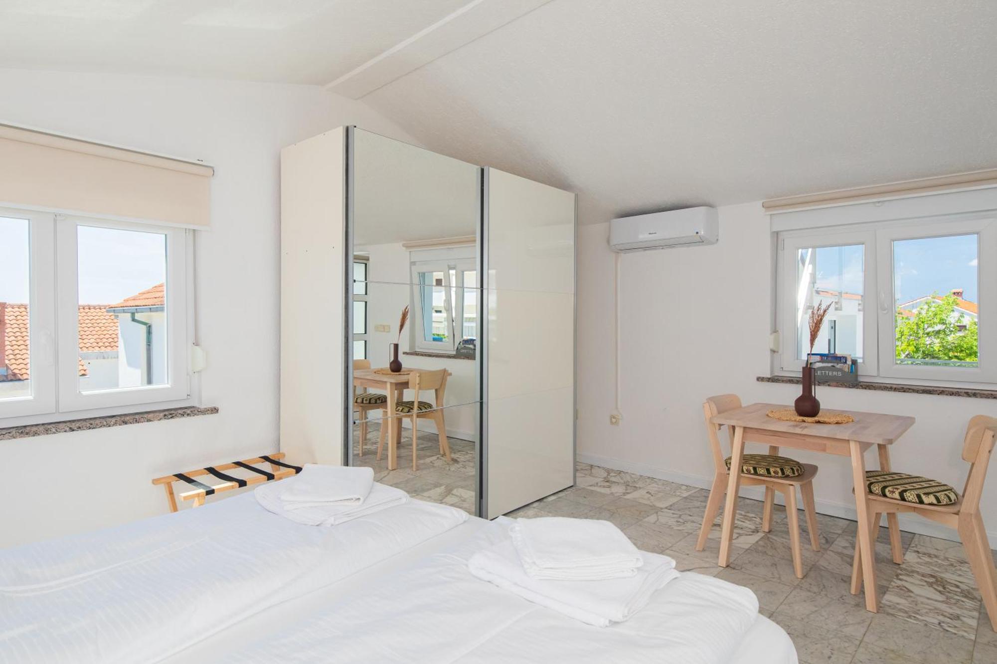 Apartments Soul Krk Town Extérieur photo